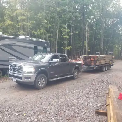 124000km. Loaded Laramie. Goose neck receiver. New tires. Needs rear brakes, windshield. No HST.