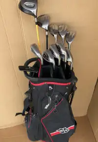 Full set of Men’s right hand golf clubs and golf bag in excellen
