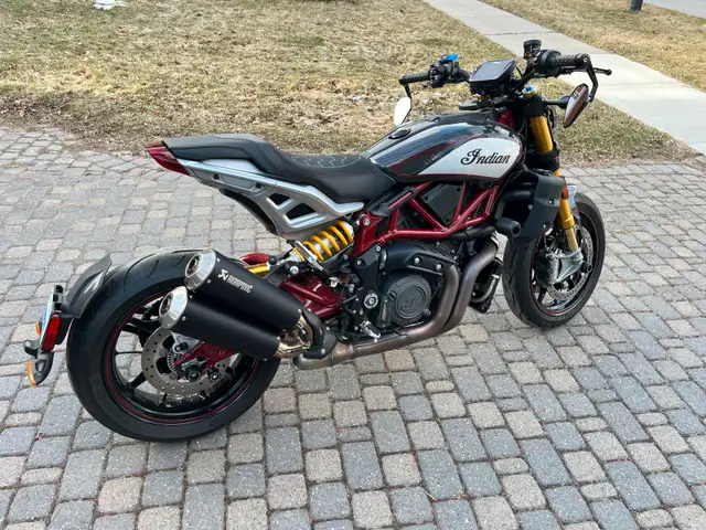 2022 Indian FTR1200 Carbon R limited in Street, Cruisers & Choppers in Markham / York Region - Image 2