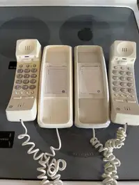 2 GE landline phones
