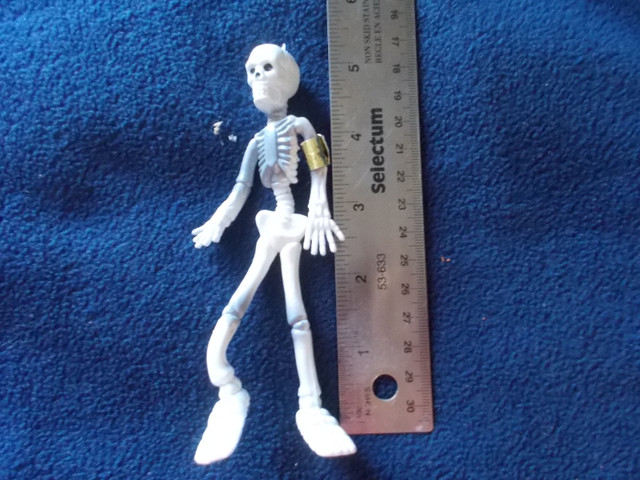 Vintage Bendable Poseable Skeleton Toy Figure 1980s in Arts & Collectibles in London - Image 3