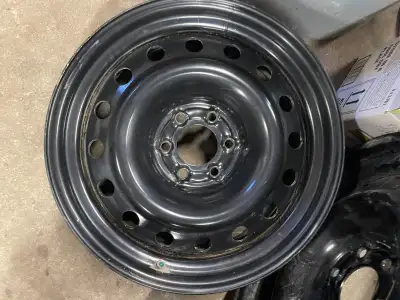 Like new set of 2015-2025 F150 Steel rims , 6 bolt pattern, TPM sensors intact, super clean!