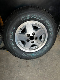 Jeep Cherokee XJ Jeep YJ Factory tire and Rim NOS