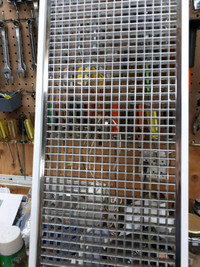 GRILLE POUR Néon 2 sortes différents voir photo