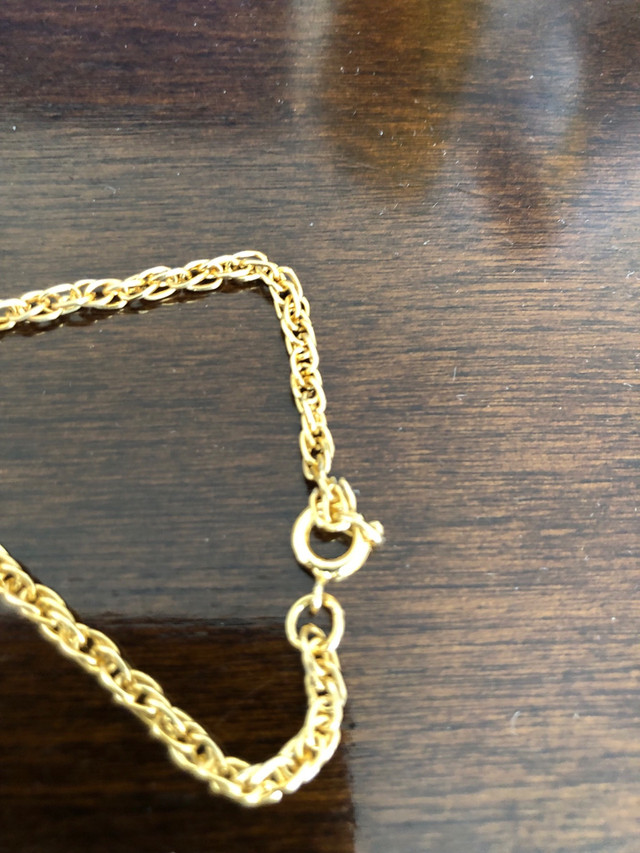 Chaîne avec pendentif  in Jewellery & Watches in La Ronge - Image 2