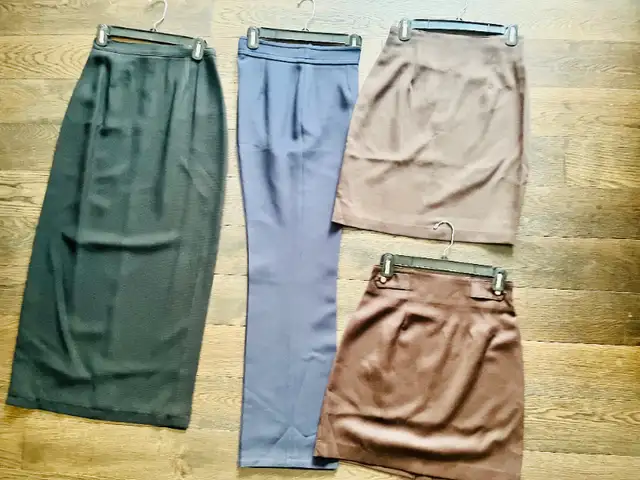 Closet Clean OutWomen's Clothing  - XS & Small, Size 4 & Size 6 in Women's - Dresses & Skirts in Guelph - Image 3