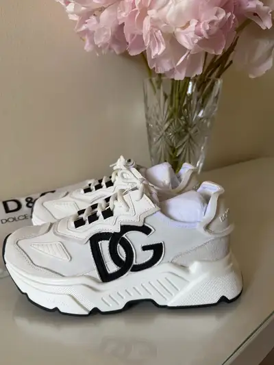 Women sneakers , View more