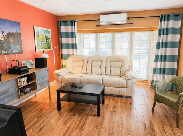 Maison à vendre in Houses for Sale in Longueuil / South Shore - Image 4