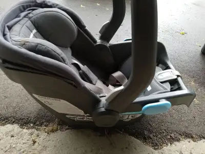Baby seat/carrier Uppababy, View more