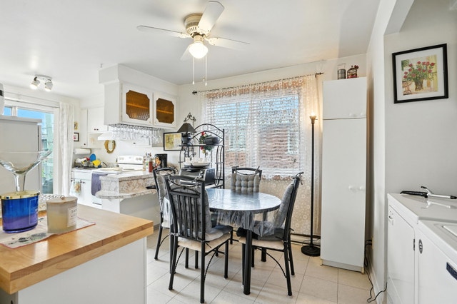 Grand 4 1/2 dans un 4plex  a st léonard près de tous les service — photo 2