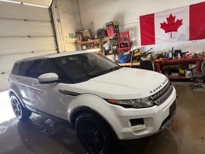 2012 Land Rover Range Rover evoque Awd 2.0 turbo Panoramic sunroof 167,000km New safety(newer front...