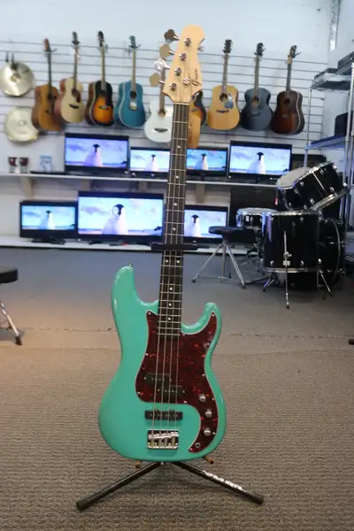 A PJ Bass Guitar 4 Strings into GREEN TURCOISE (#4656), View more