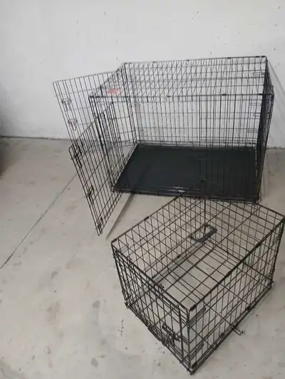 Dog crates, small to large,some with dbl. doors+trays, View more