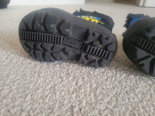 Sorel toddler shoes in Clothing - 12-18 Months in Edmonton - Image 2