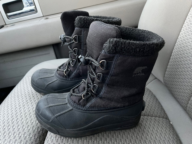 Boys Sorel boots size 2 in Kids & Youth in Kingston