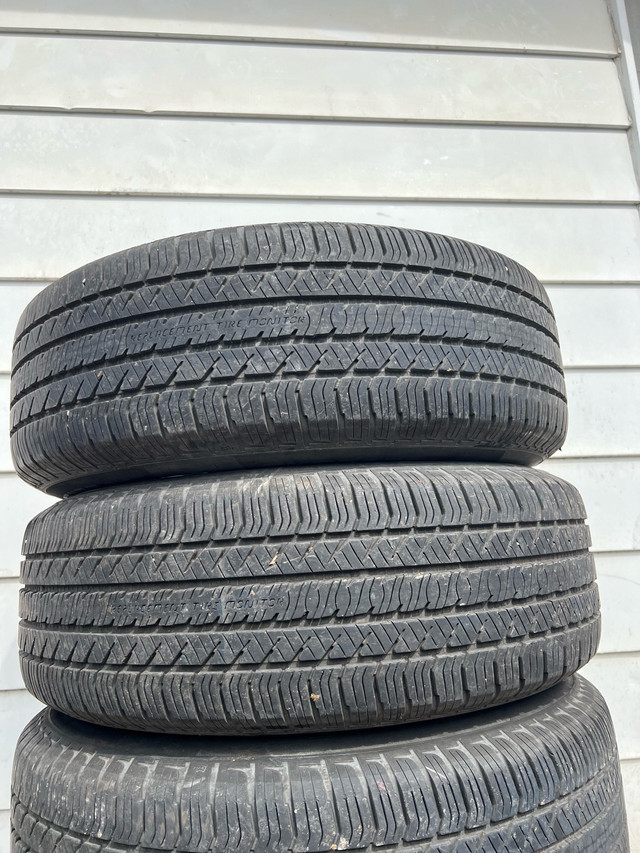 Hyundai Santa Fe rims on all season  tires 235/65/17 in Tires & Rims in Ottawa - Image 4