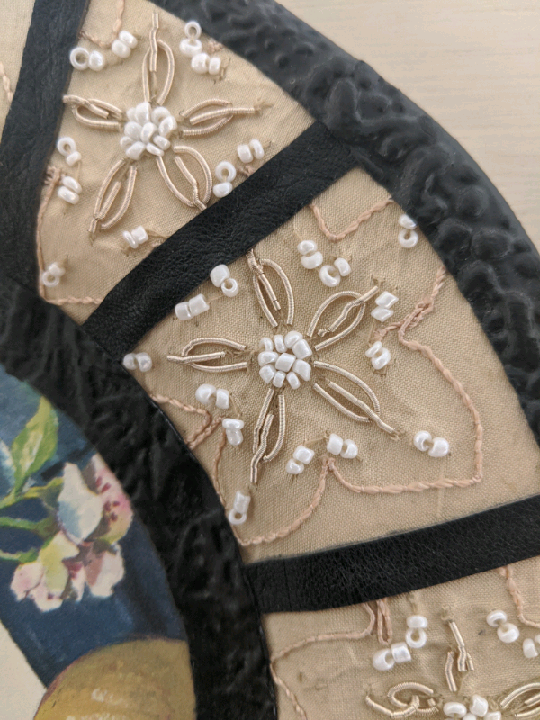 ASSIETTE DÉCORATIVE FURLOTTE (pomme et fleurs) in Home Décor & Accents in Thetford Mines - Image 3