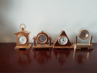 4 petites horloges miniatures