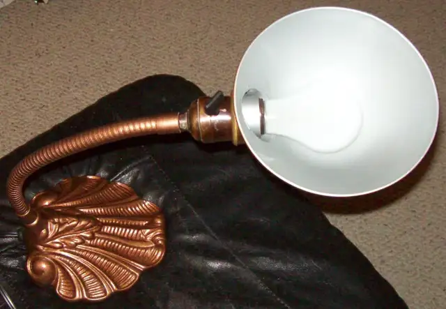 vintage desk lamp in Arts & Collectibles in City of Toronto - Image 6