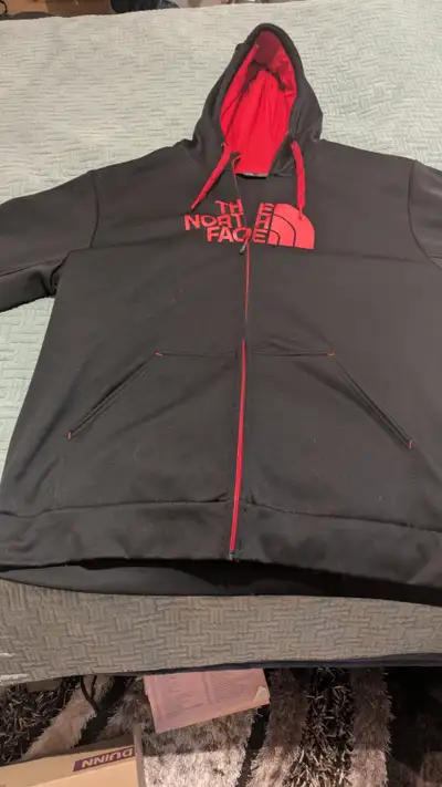 never worn zippered hoodie size xxl 30 firm ninth line egligton area mississauga