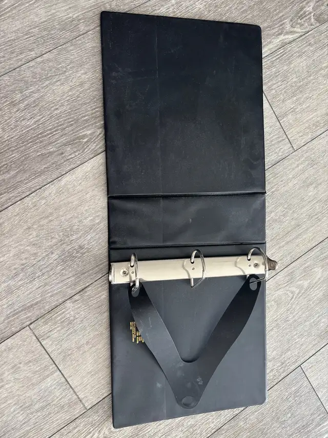 Black 3-Ring Binder in Other in Calgary - Image 3