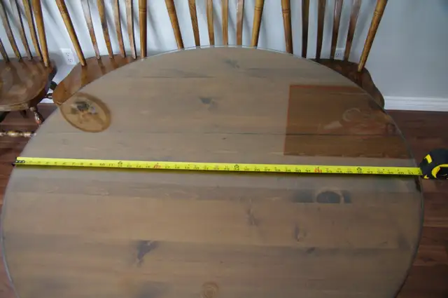 Kitchen Table with Chairs in Dining Tables & Sets in Markham / York Region - Image 7