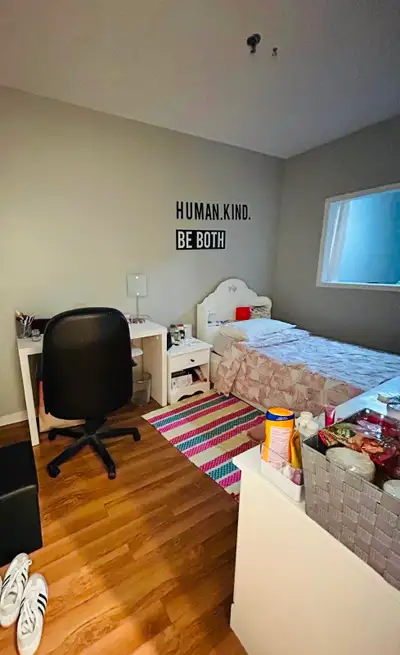 English Lease Transfer – Private Room- In a two bedroom apartment- in the Heart of Downtown Ottawa (...