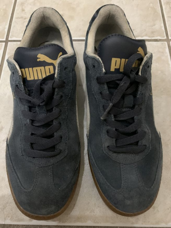 Puma sneakers size 8 men's / 9.5-10 womens in Men's Shoes in Hamilton - Image 2