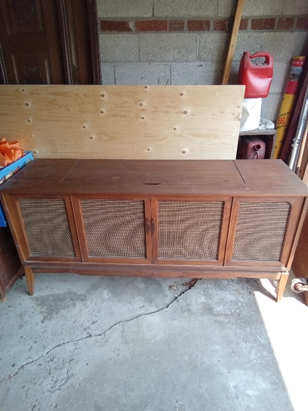 Mid century Dumont custom stereo radio / turtable . Other