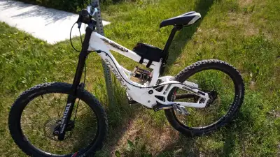 mountain bike DH TREK SESSION 10, View more