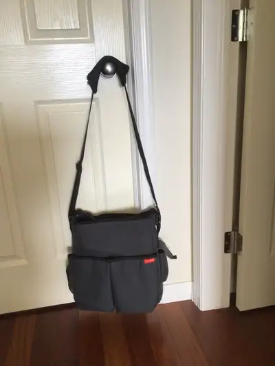 Skip Hop Duo Diaper Bag - Excellent used condition, View more