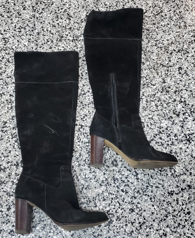 Italian suede black boots women Bottes noir en daim italien dans Femmes - Chaussures  à Ville de Montréal
