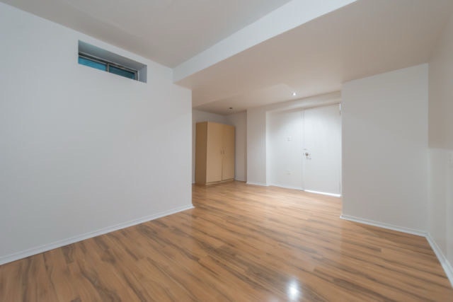 WALKOUT BASEMENT APARTMENT - Desirable location in Ajax 3
