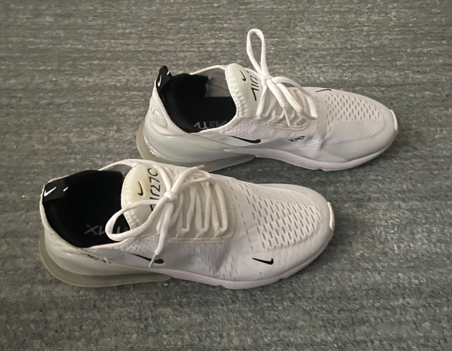 Nike Air Max 270 in Men's Shoes in Oakville / Halton Region - Image 2