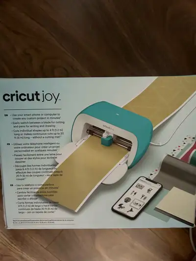 Create custom projects in minutes with this Cricut Joy DIY machine! This compact smart cutting machi...