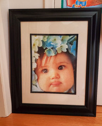 21x25 inch Solid Wood Picture Frame + 11x14 inch Puzzle