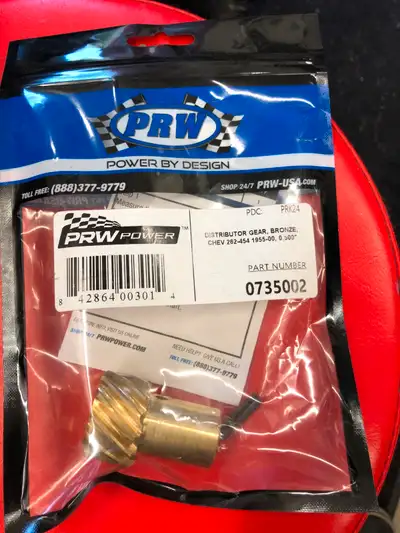 This brand new bronze distributor gear fits Chev distributors with a .500” shaft. 262-400 from 1955-...