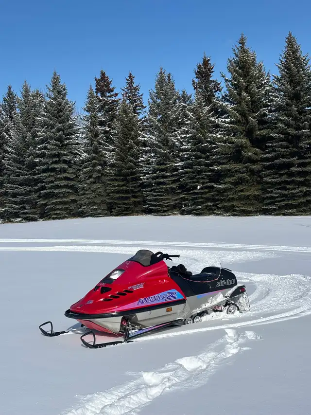 93 Skidoo Formula Z 583 in Snowmobiles in St. Albert - Image 2