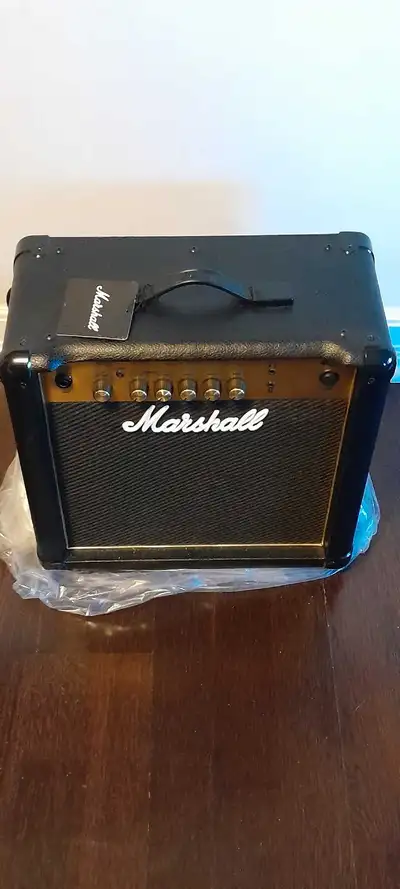 Marshall MG15 Gold amplifier, View more