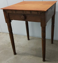 CHARMING SMALL ANTIQUE TABLE