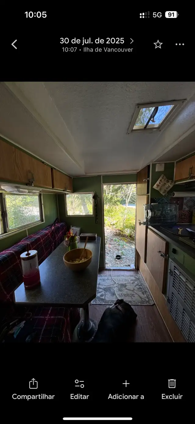 Classic Okanagan Slide-In Camper – Fits Midsize Truck in Travel Trailers & Campers in Port Alberni - Image 6