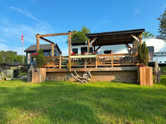 24’ x 10’ DECK549769236773621761