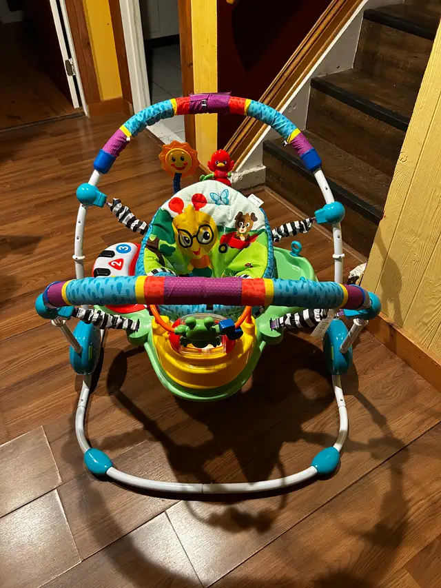 Baby Activity Chair in Playpens, Swings & Saucers in Ottawa - Image 2