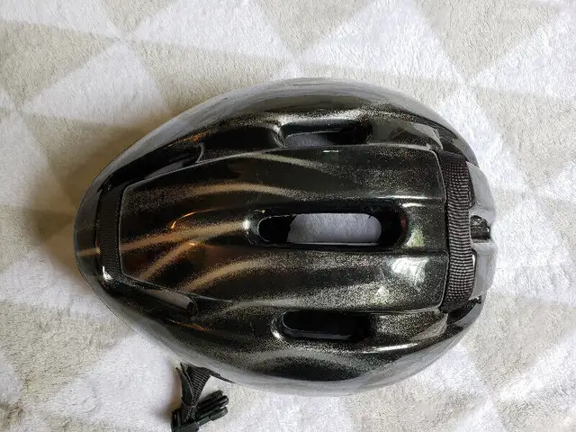 Bicycle , Bike Helmet - T.U.V. Kids size Small  $10 (Lot 200) in Kids in Trenton - Image 5