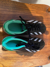 Adidas Soccer Shoes Indoor Sizes boys 2 and 7