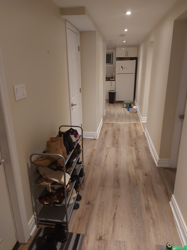 Private room for rent in basement in Room Rentals & Roommates in City of Toronto - Image 6