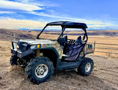 * Engine: 760cc High Output (H.O.) liquid-cooled, 4-stroke, Twin Cylinder Gas Engine * Horsepower: 5...