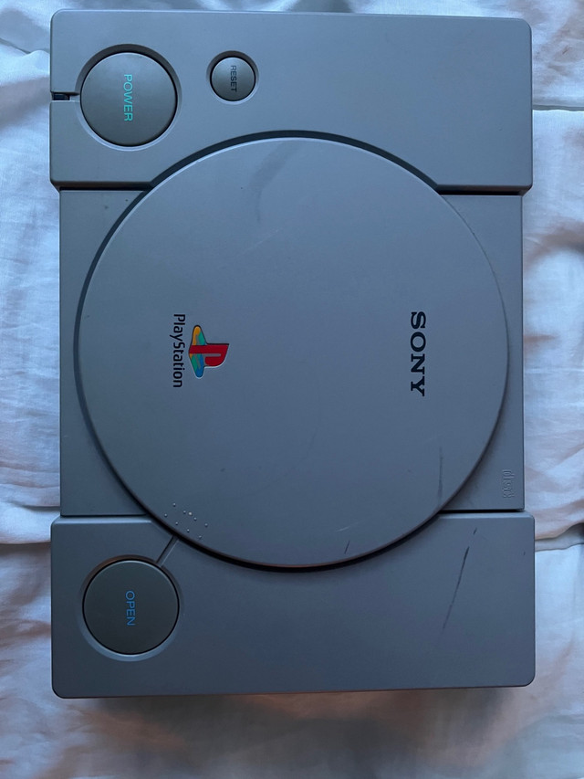 PlayStation 1 Console in Older Generation in City of Toronto