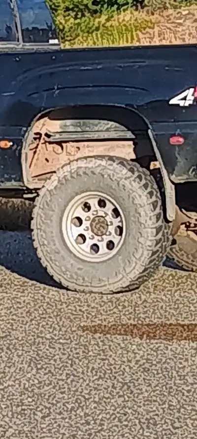 Set of 4 Toyo open countrys,,, 315/75R16 m/s ,,.total height is 31.5",,,,,60-70% tread ,,great condi...