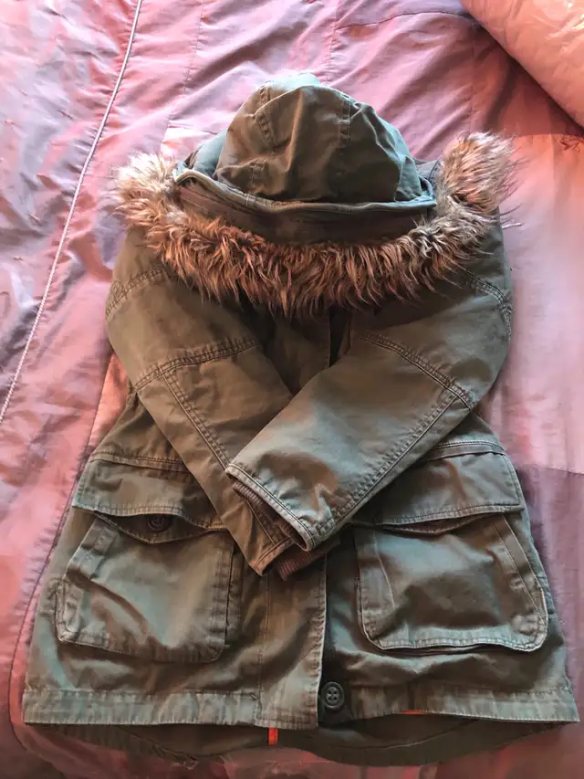 Garage Winter Parka ladies size small in Kids & Youth in Edmonton - Image 2